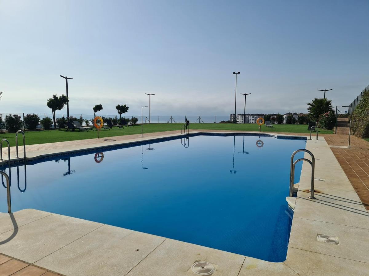 Seaside Serenity - Stylish Apartment With Spectacular Views 马尼尔瓦 外观 照片